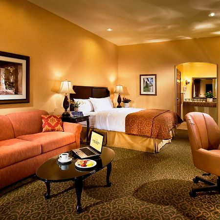 Ayres Hotel Redlands - Loma Linda Chambre photo