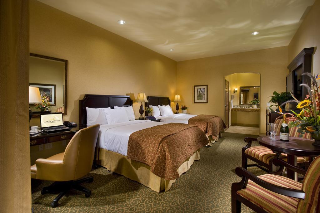 Ayres Hotel Redlands - Loma Linda Chambre photo